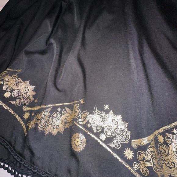 Harry Potter Black & Gold Wand Print Skirt | Women’s Size 2 ✨ - Picture 9 of 9